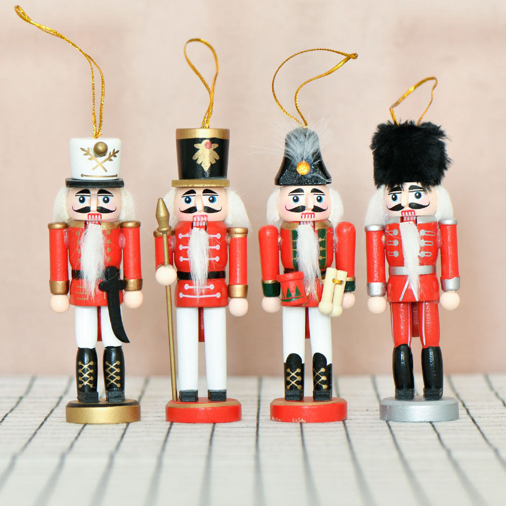 Nutcracker soldier made of hardwood, 13 cm