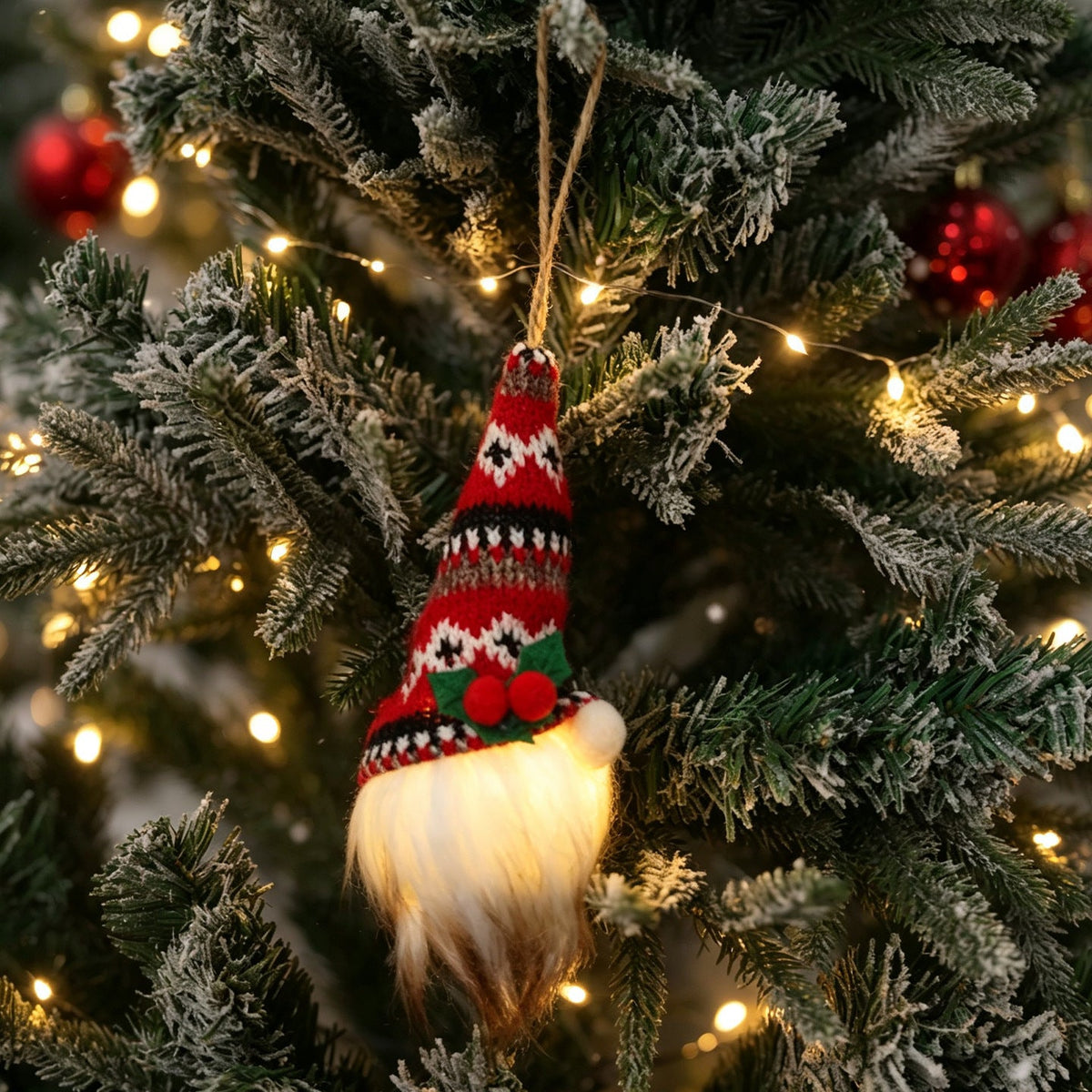 Christmas Gnome Pendant with Knitting Design