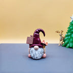 Mini-dwarf, faceless, resin figure, 7x4.5x8.5 cm