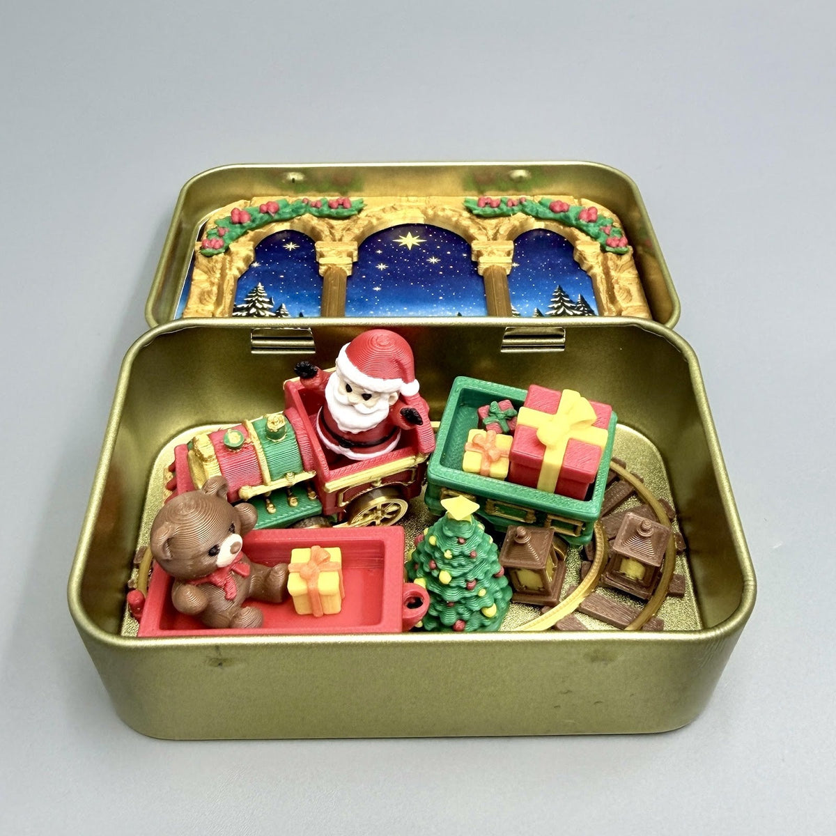Miniature Christmas Nativity in the metal tin