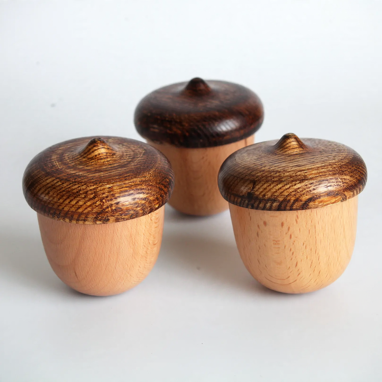 Creative acorn music box made of beech wood