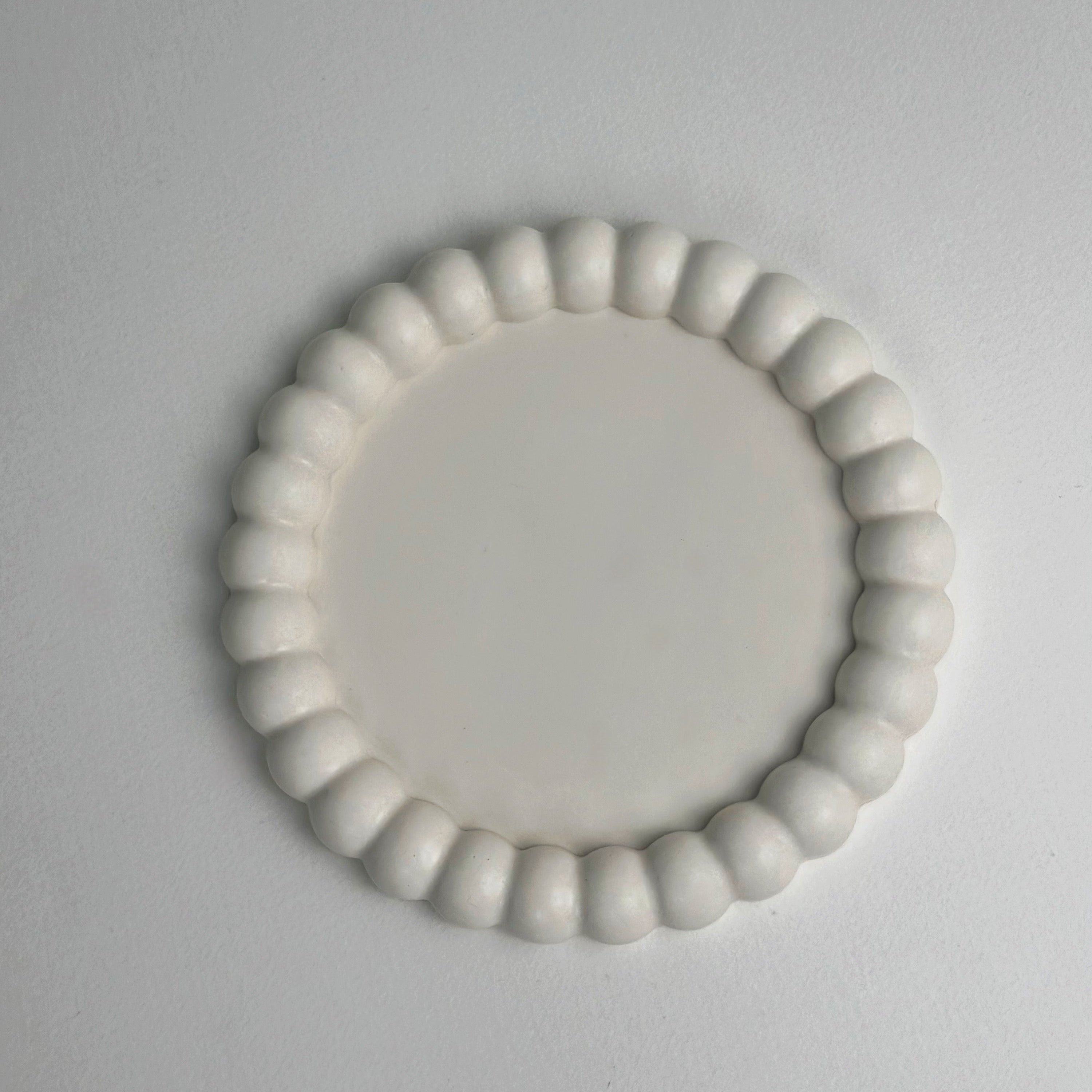 White Beaded-Edge Jesmonite Tray