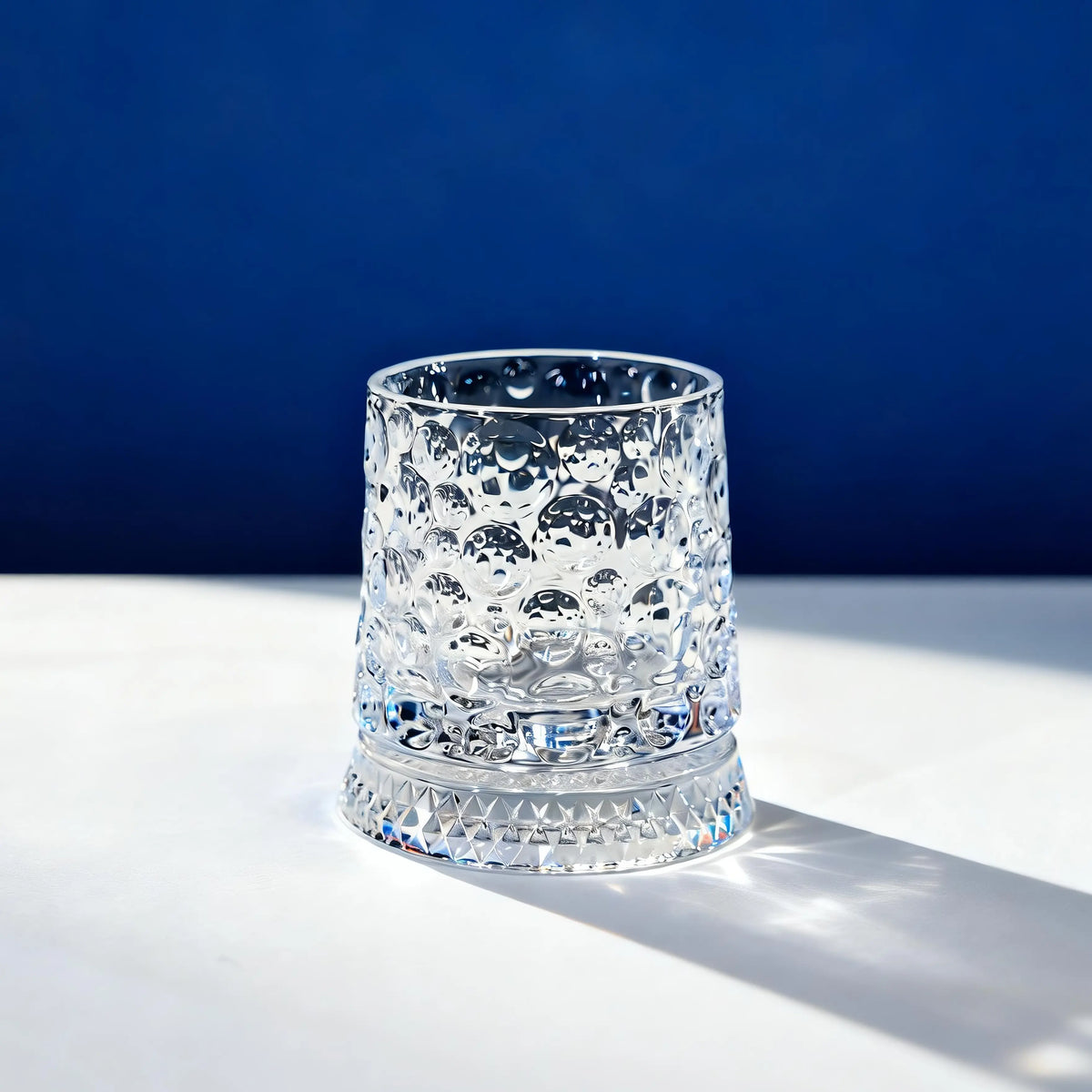 Whiskey Glass — Spinning, Crystal, Elegant, Unique, Modern, Luxury