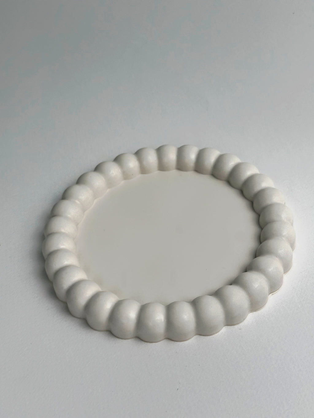 White Beaded-Edge Jesmonite Tray
