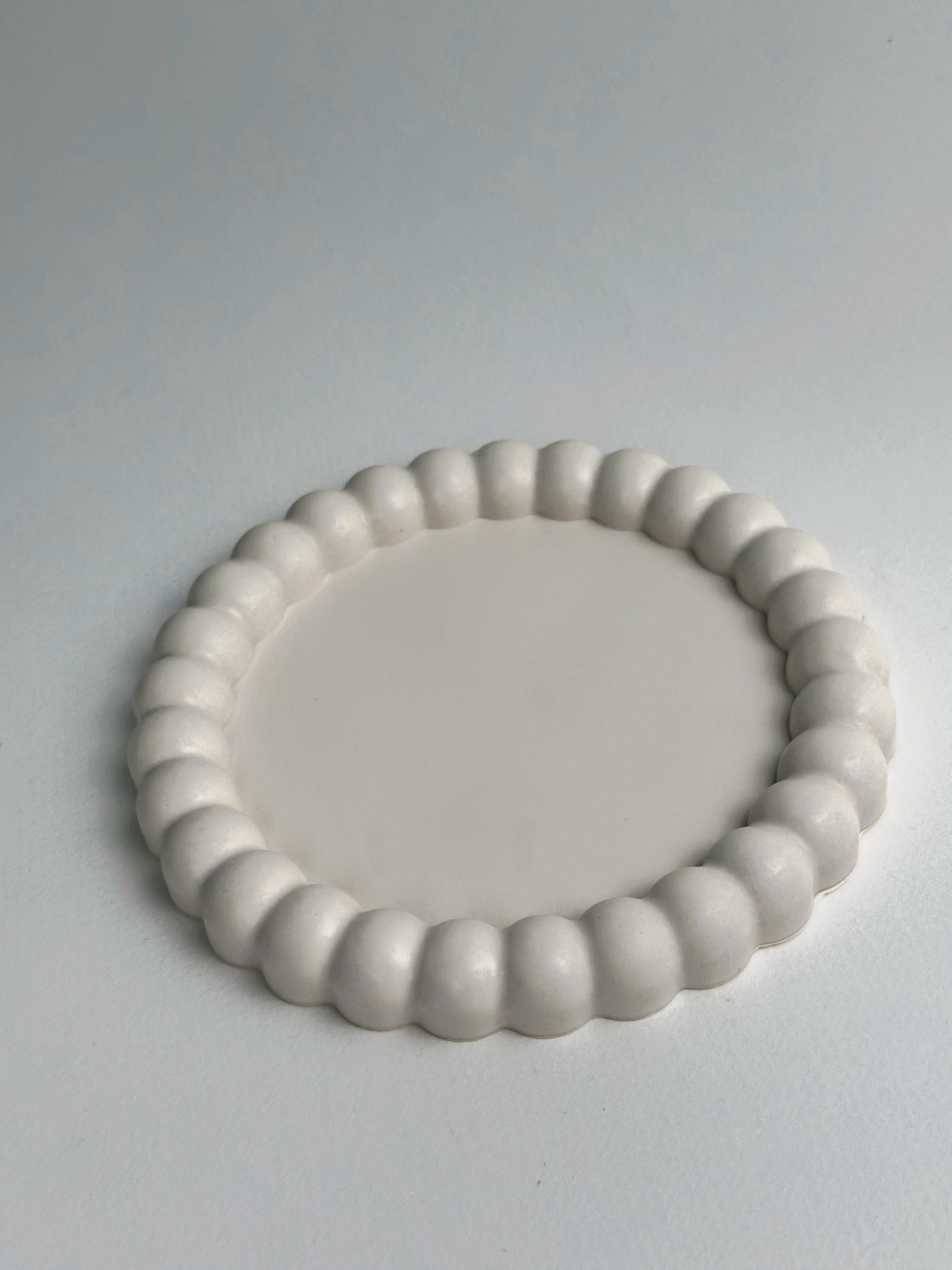 White Beaded-Edge Jesmonite Tray