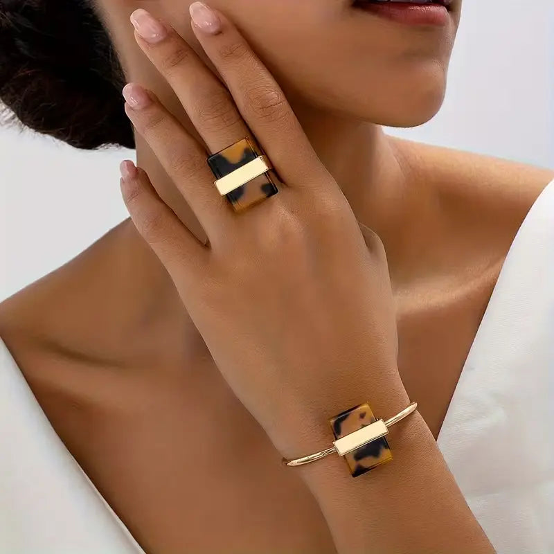 Bold Leopard Gold Statement Set