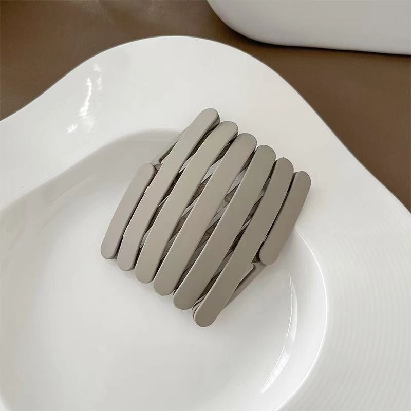 Stylish Matte Face Wash Headband with Teeth for Anti-Slip