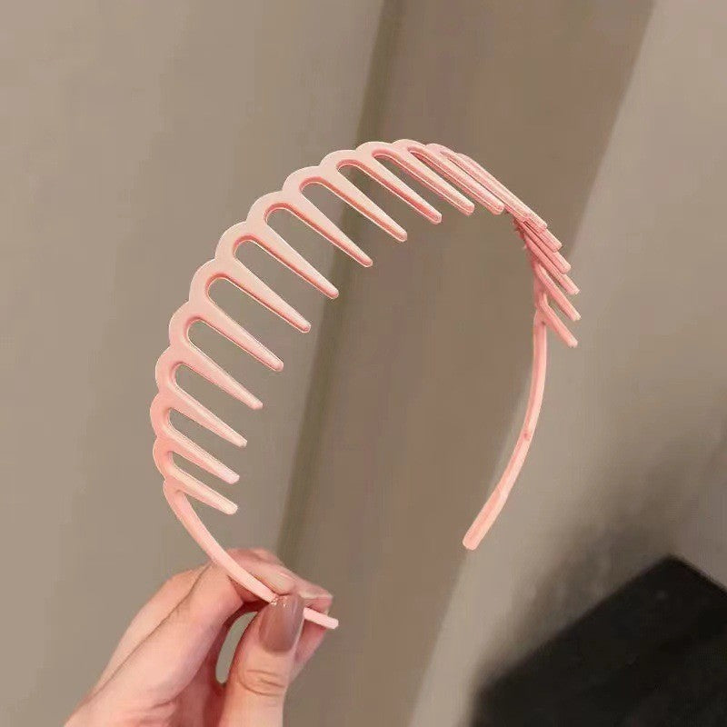 Stylish Matte Face Wash Headband with Teeth for Anti-Slip