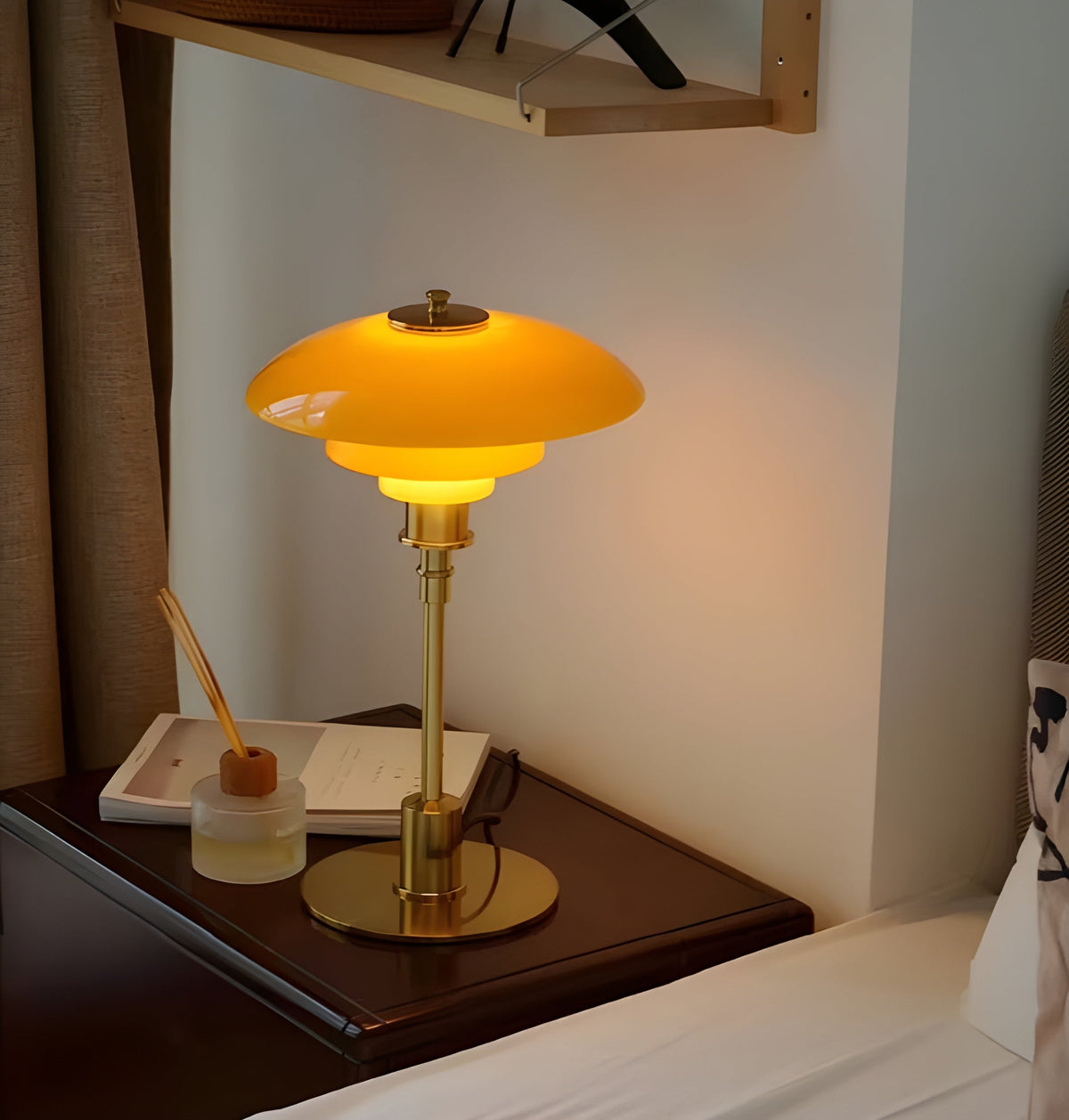 NordiGlow LED Table Lamp – Elegant glass design in Nordic style, dimmable lighting for office, living room or bedroom